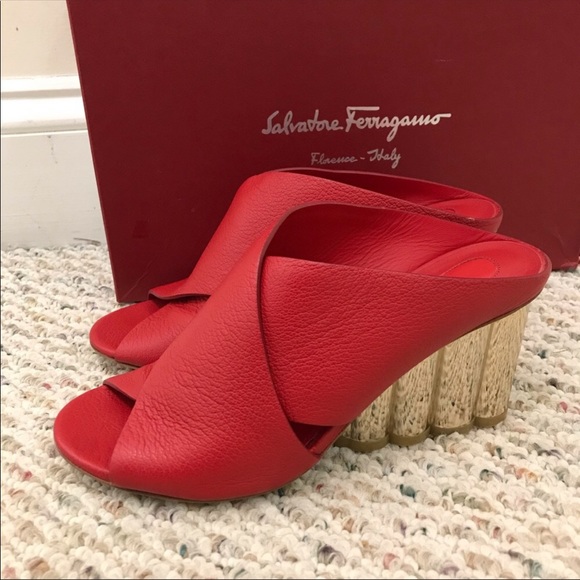 🆕 Salvatore Ferragamo lasa red leather sandals- 8 - Picture 3 of 7